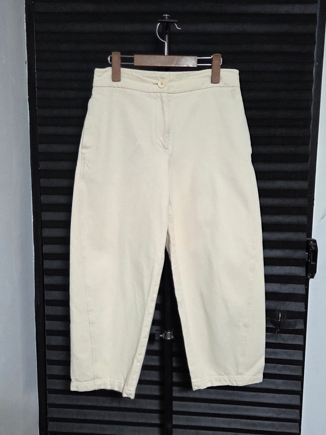 [비이커] 코튼 백 밴딩 와이드 팬츠 | 00107 상품이미지1