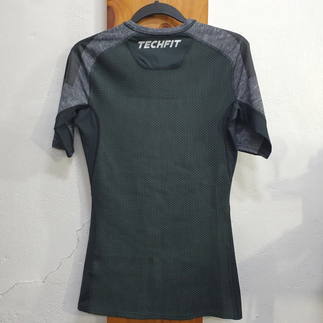 아디다스 techfit 기능성 반팔티(105) 상품이미지5