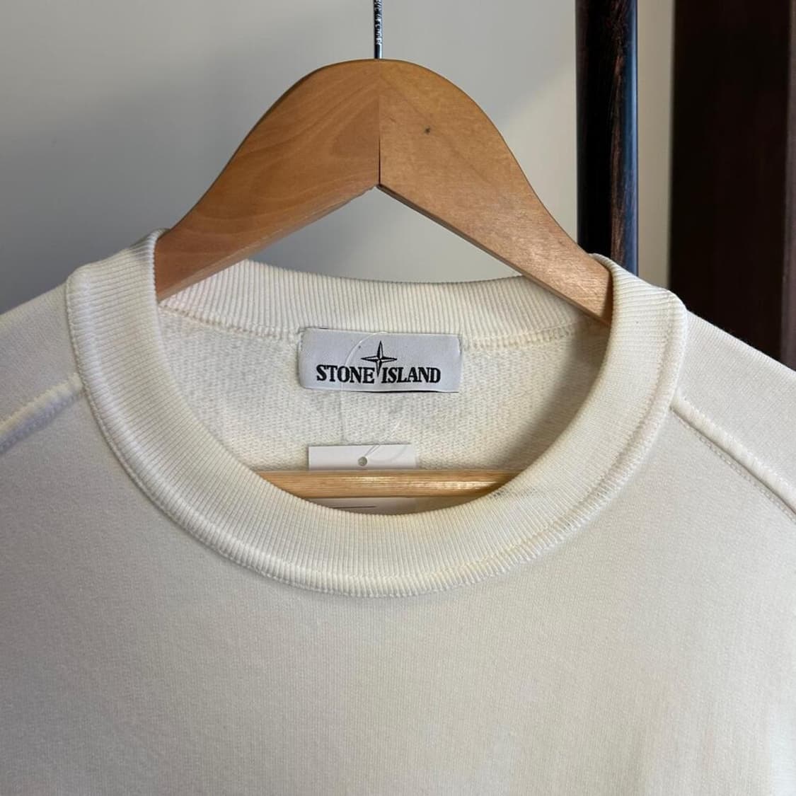 13266 - 스톤아일랜드 화이트 와펜 맨투맨 상품이미지3