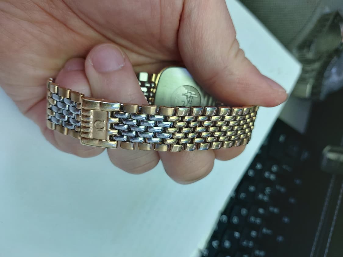 클래식한 디자인의 오메가 드빌 남성용 시계 상품이미지3