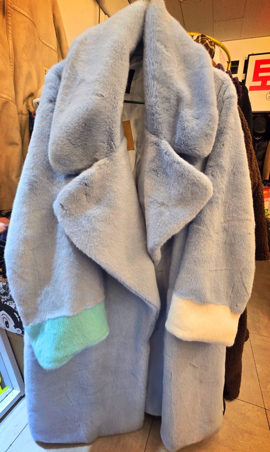 드페이 블랙(Defaye Black)디자이너 페이크 퍼코트 상품이미지6