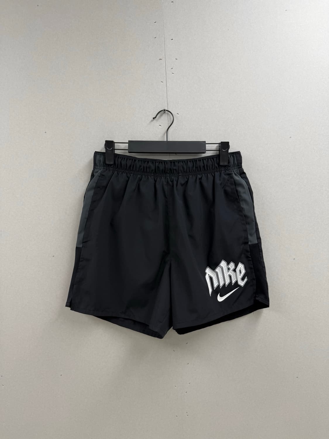 남성 M / 나이키 드라이핏 디비전 5인치 쇼츠 반바지 블랙 상품이미지1