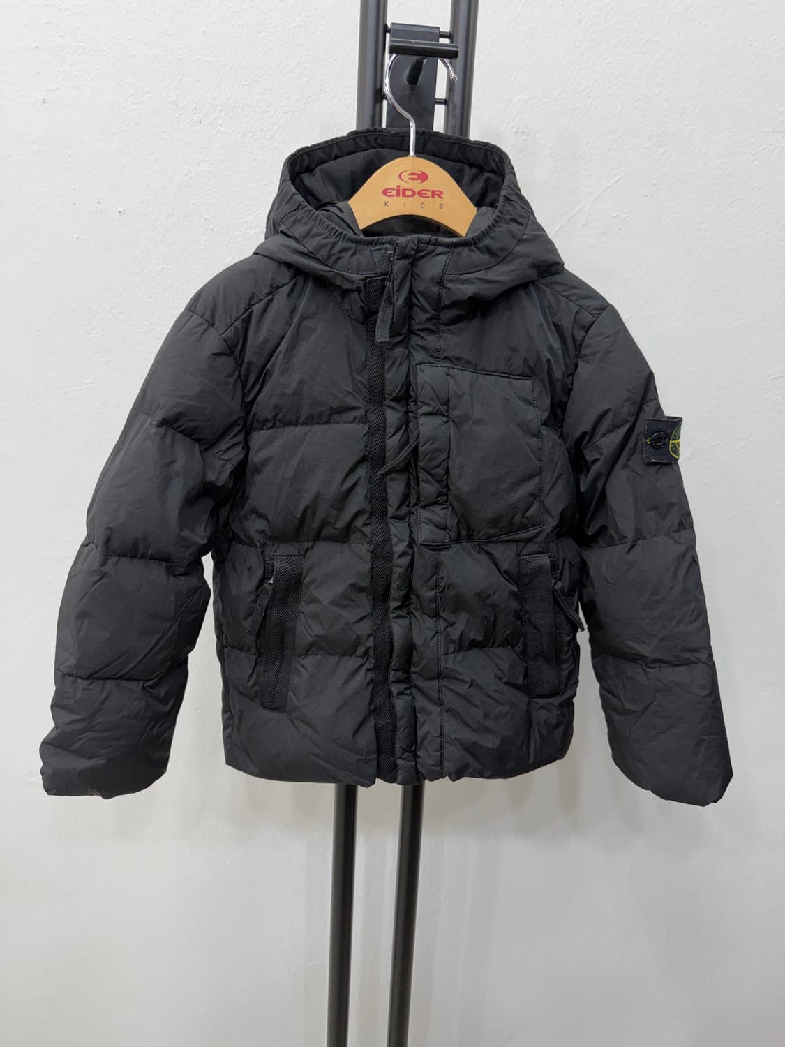 정품) 스톤아일랜드 키즈 블랙 패딩 6Y 상품이미지1