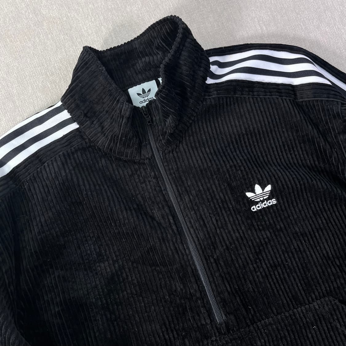 105 아디다스 신형 코듀로이 반집업 맨투맨 상품이미지2