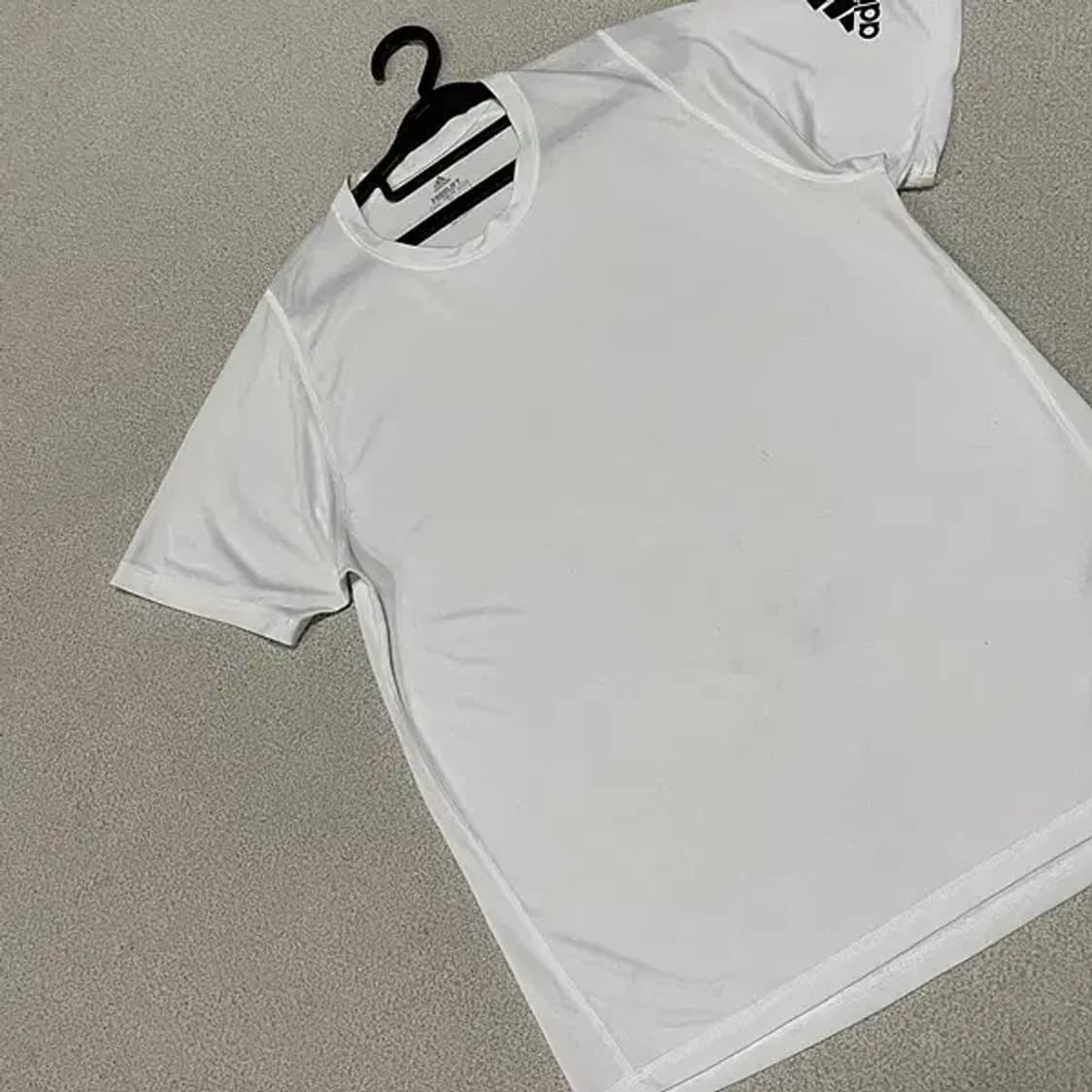 XL 아디다스 기능성 반팔티 N.4432 상품이미지2