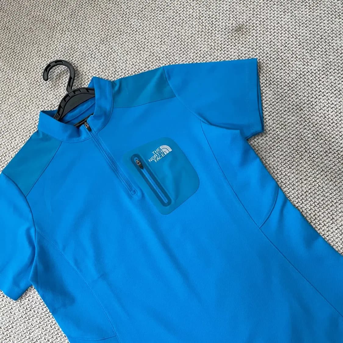 L 노스페이스 여성 등산 반집업 반팔 N.7837 상품이미지2