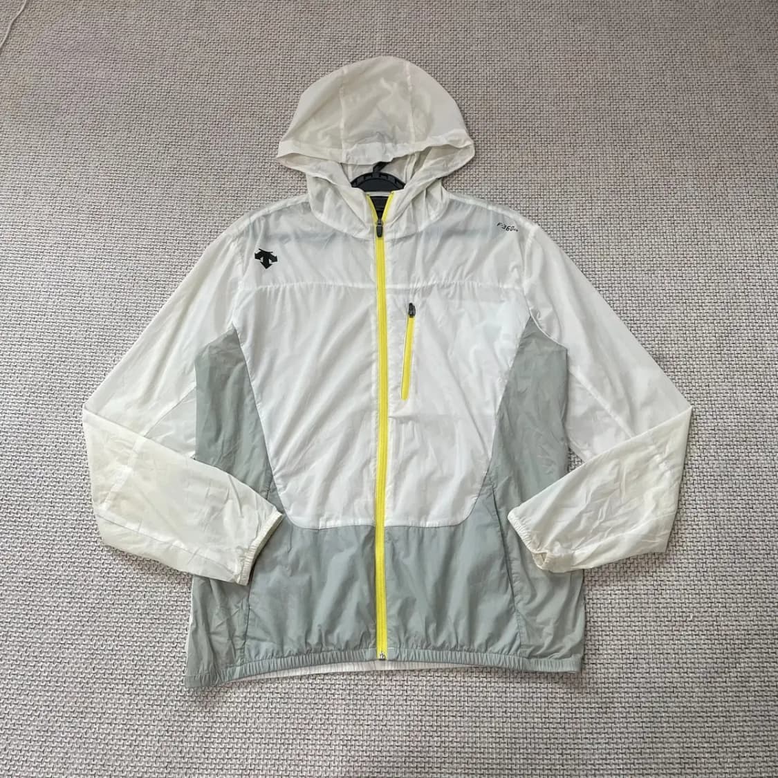 XL 데상트 경량 바람막이 자켓 N.8018 상품이미지1