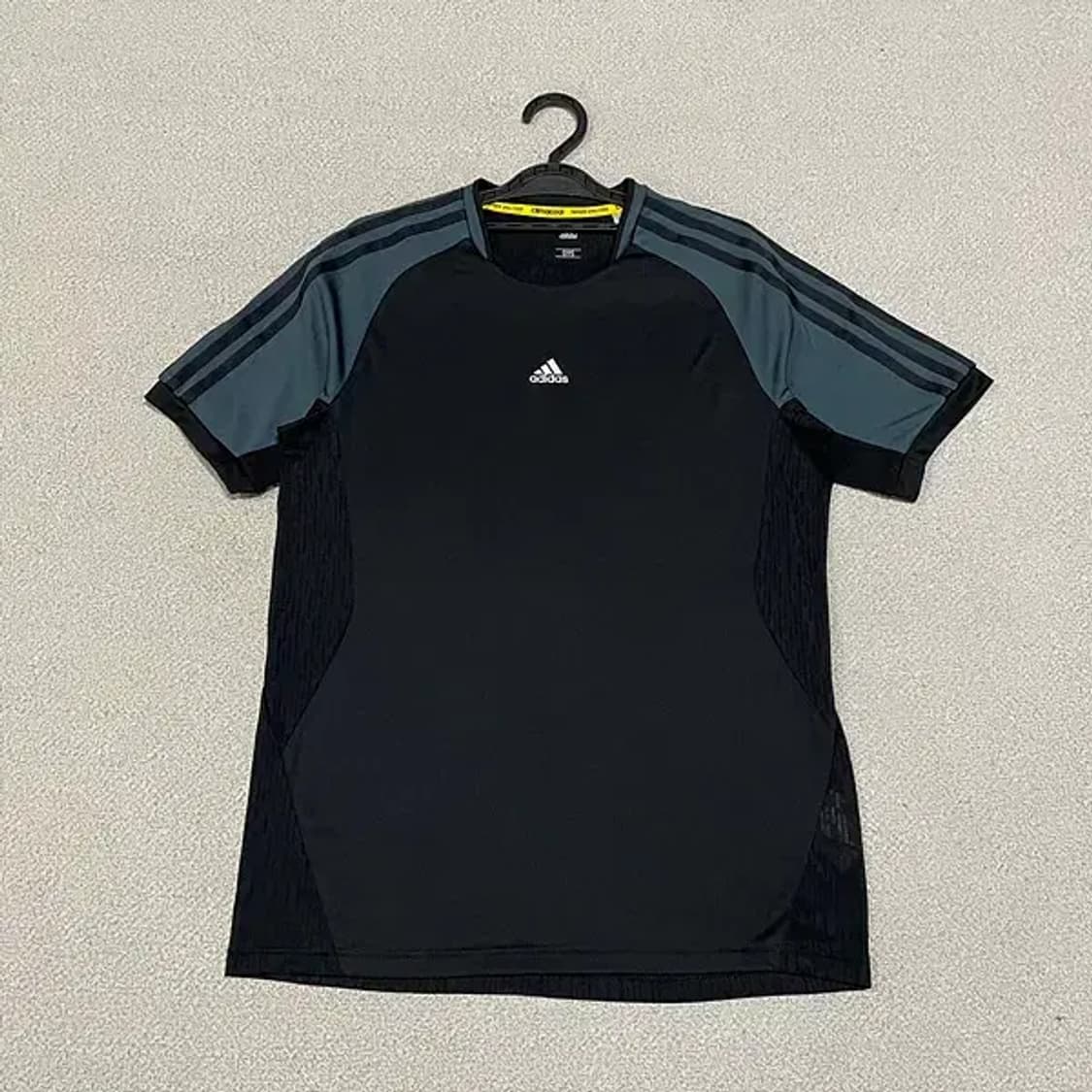 M 아디다스 기능성 반팔티 N.3999 상품이미지1