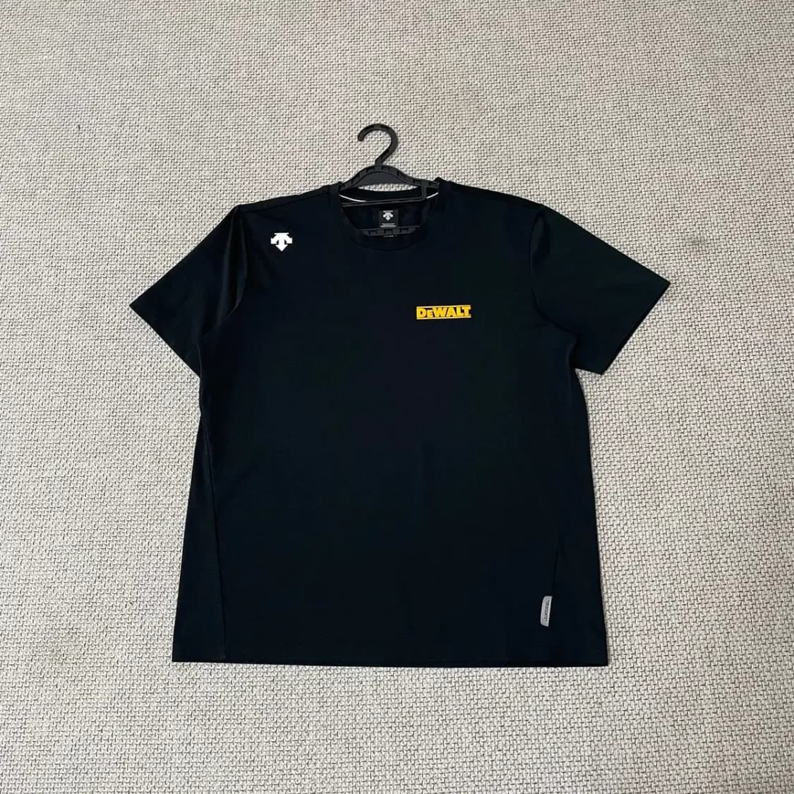 2XL 데상트 라운드 반팔티셔츠 N.7381 상품이미지1