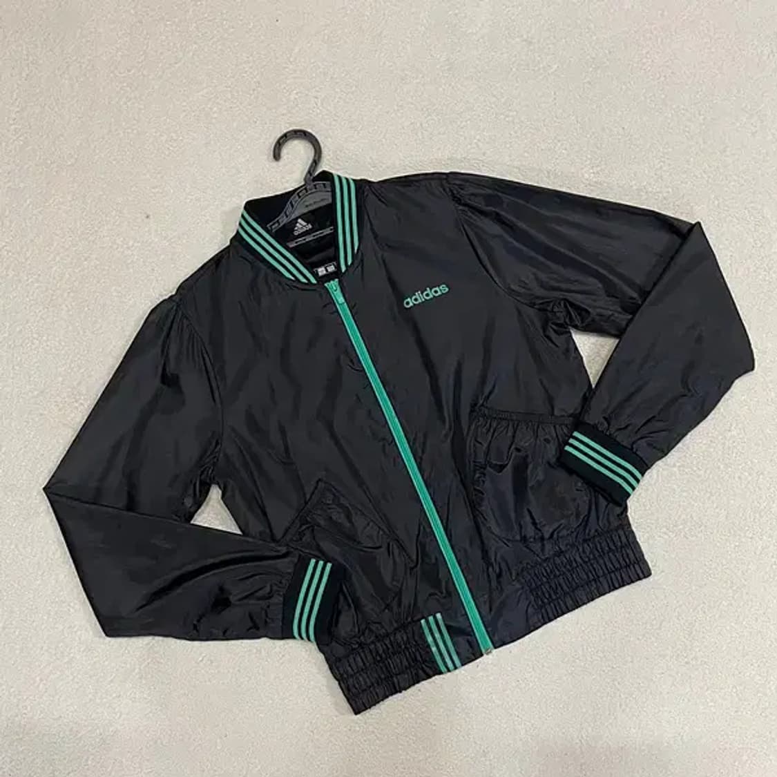 L 아디다스 US 여성 바람막이 자켓 B.2245 상품이미지1