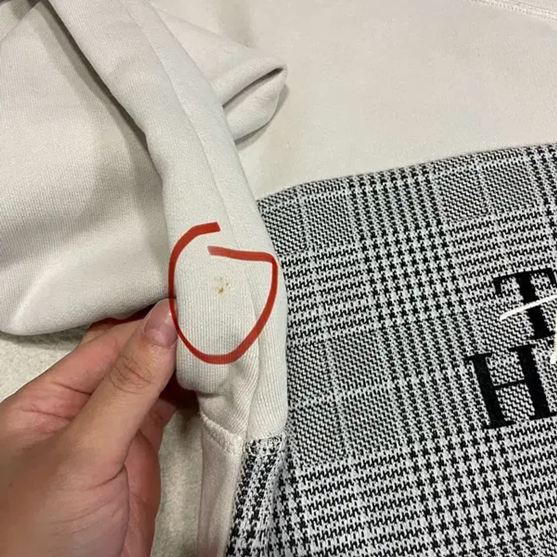 L 타미힐피거 라운드 맨투맨 B.2720 상품이미지3