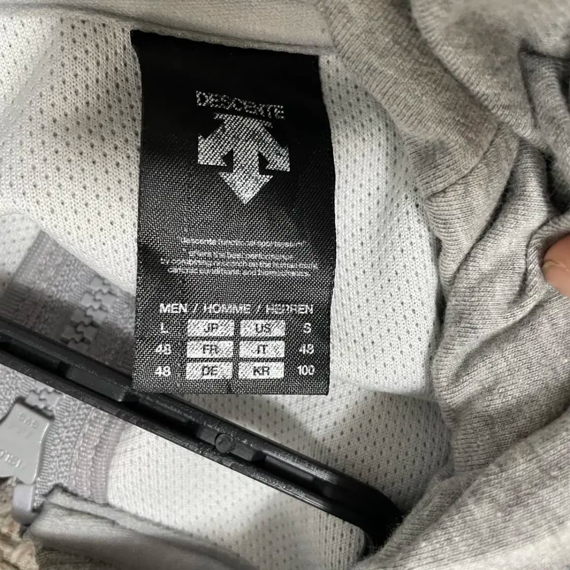 L 데상트 후드집업 자켓 N.9259 상품이미지6