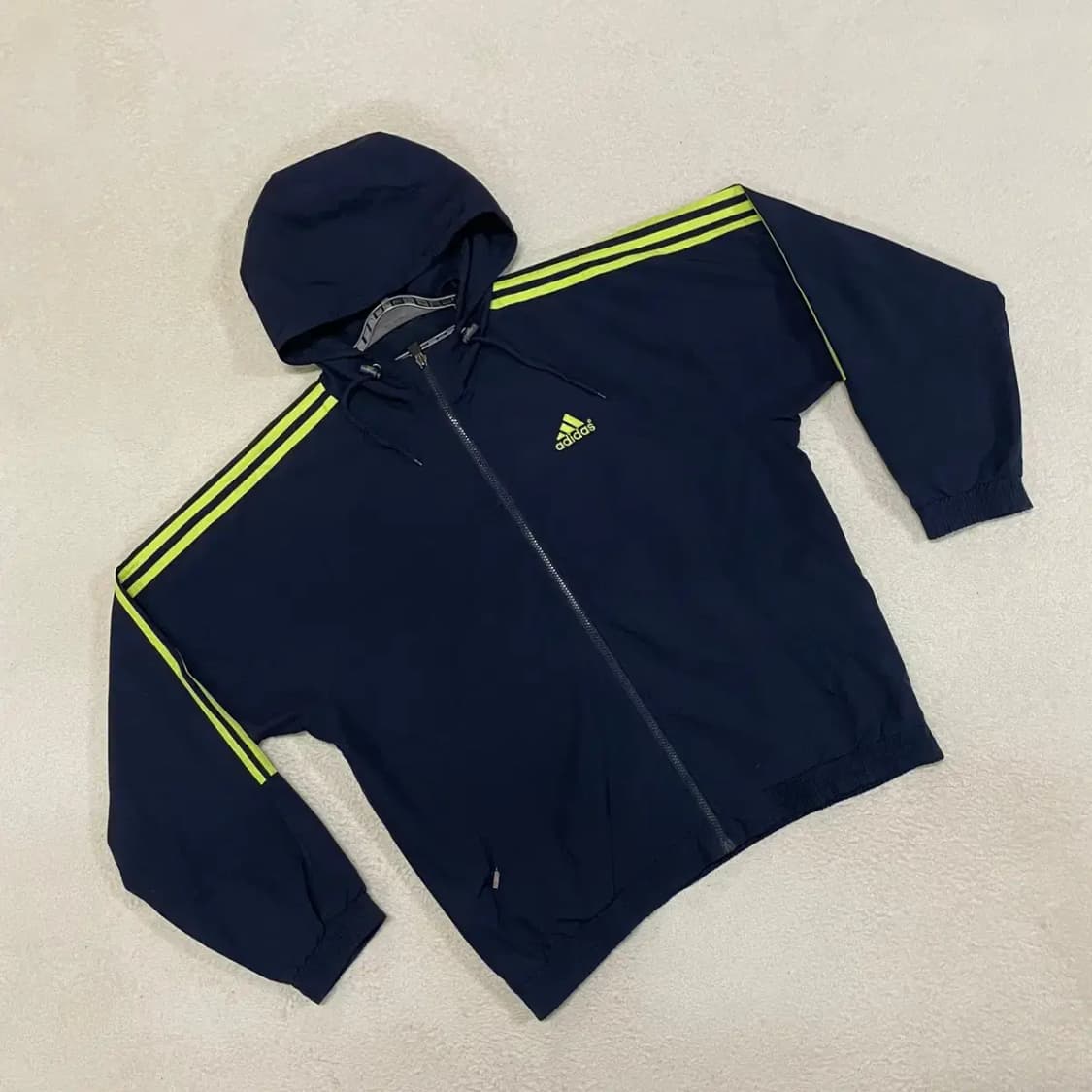 L 아디다스 누빔 바람막이 B.499 상품이미지1