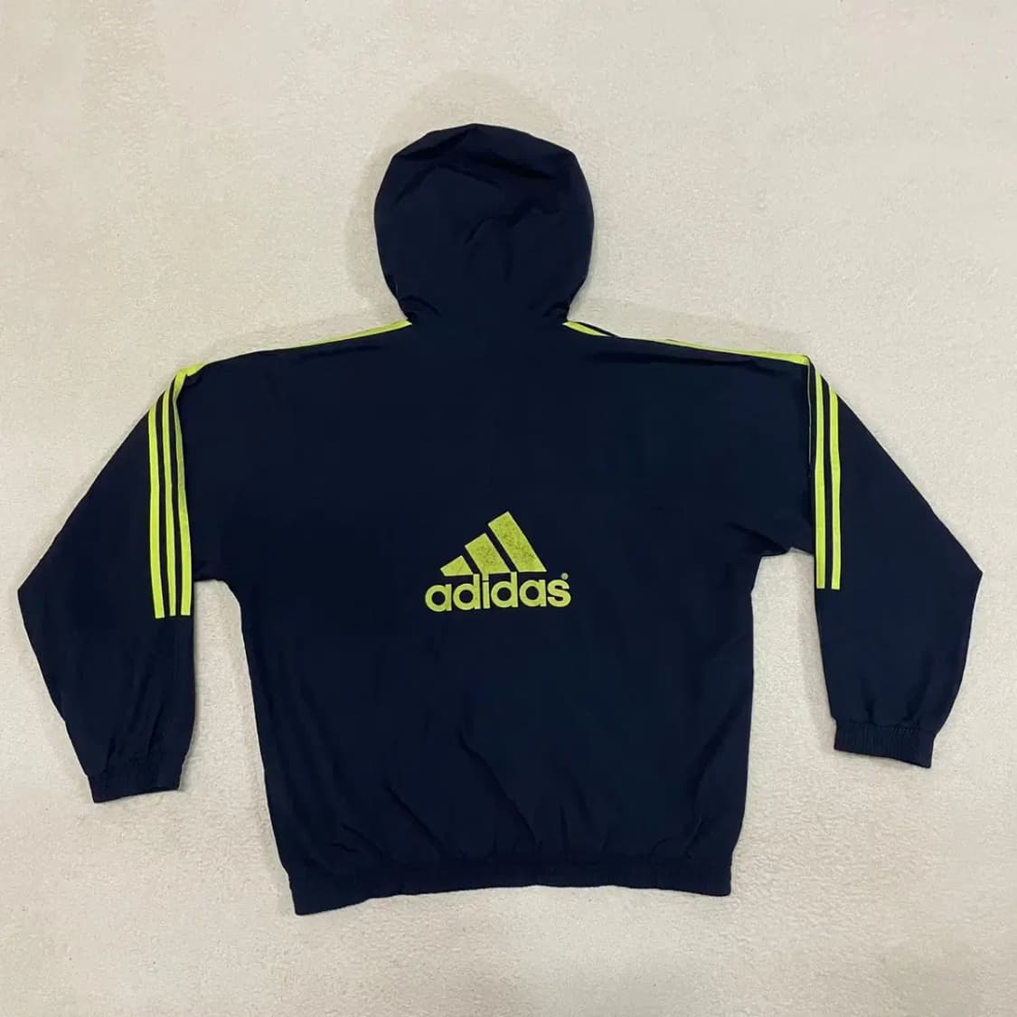 L 아디다스 누빔 바람막이 B.499 상품이미지3