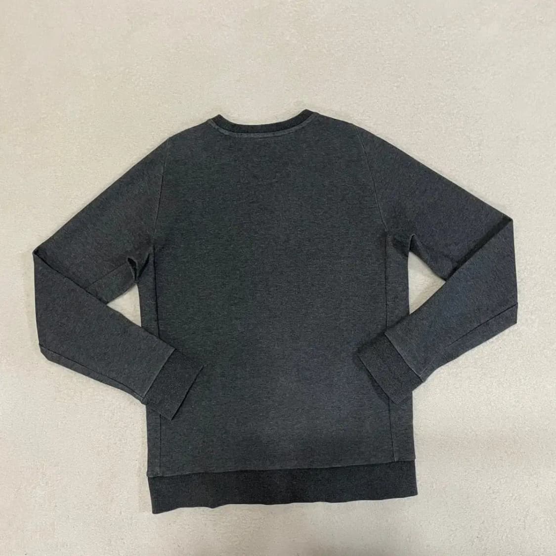 L 데상트 라운드 맨투맨 B.682 상품이미지3