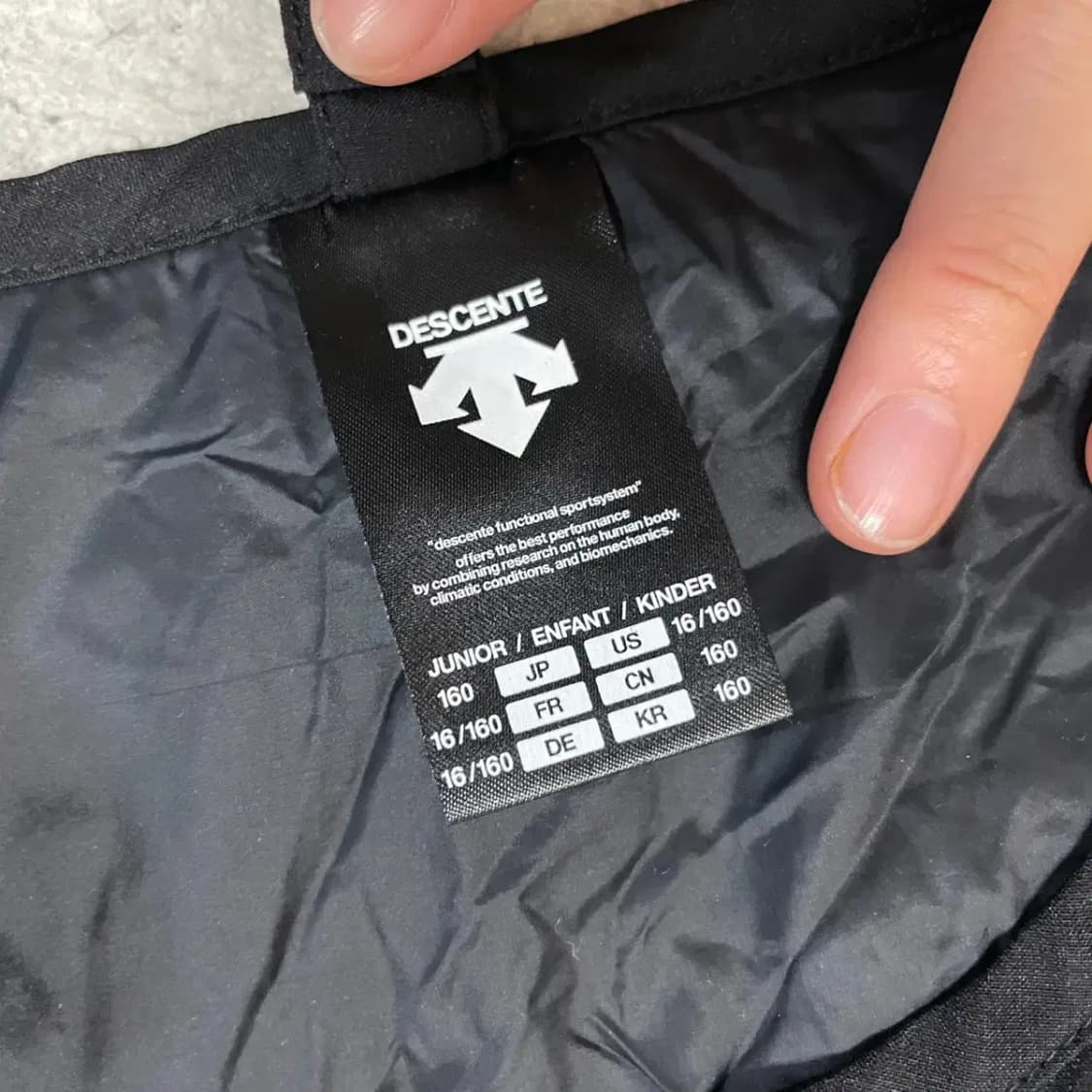 160 데상트 패딩 조끼 B.754 상품이미지5