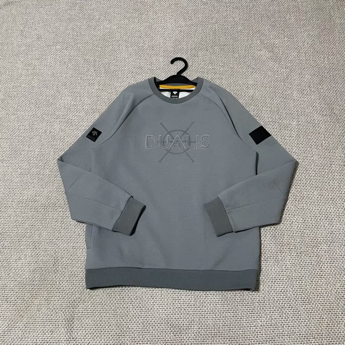 L 데상트 DUALIS 라운드 맨투맨 N.9470 상품이미지1