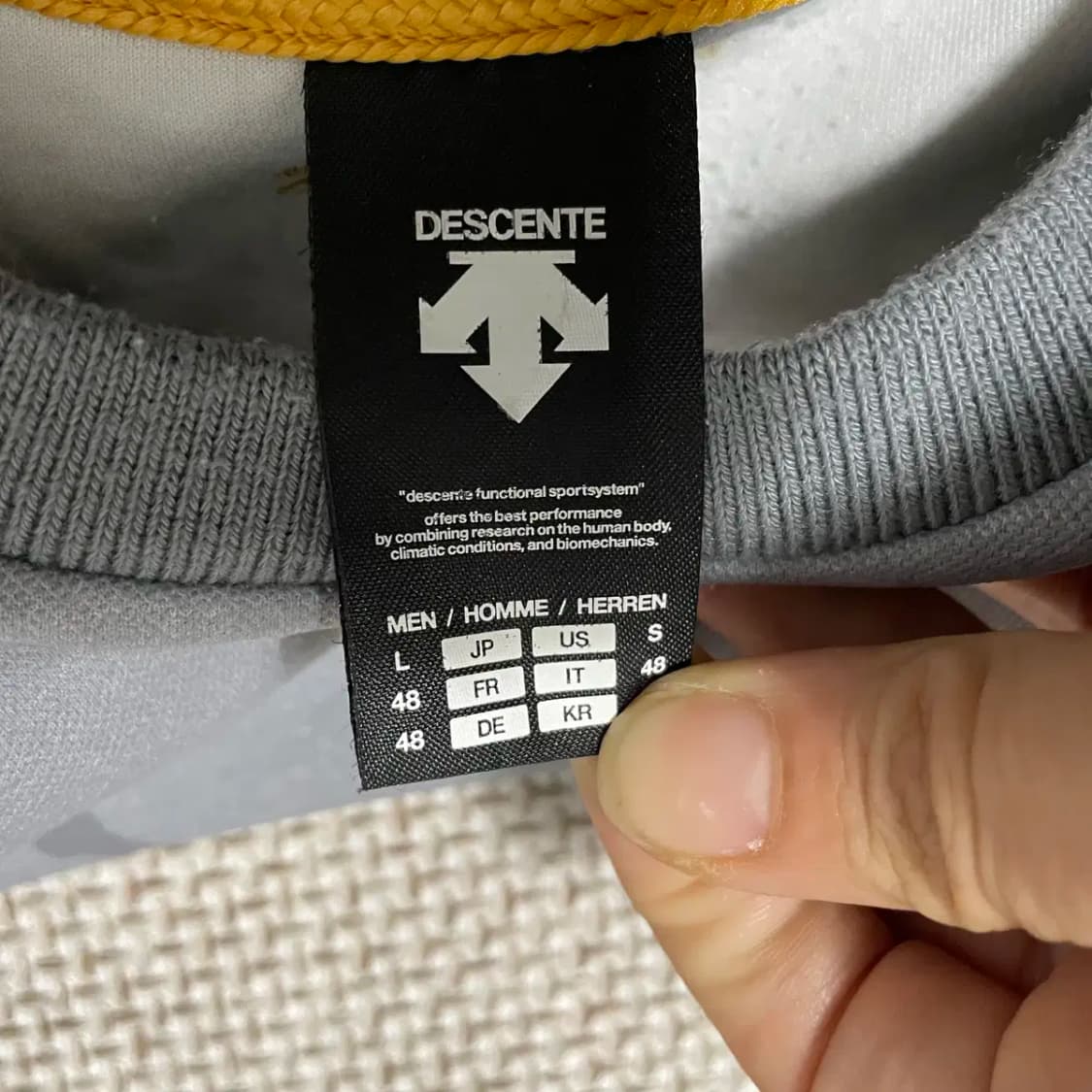 L 데상트 DUALIS 라운드 맨투맨 N.9470 상품이미지5