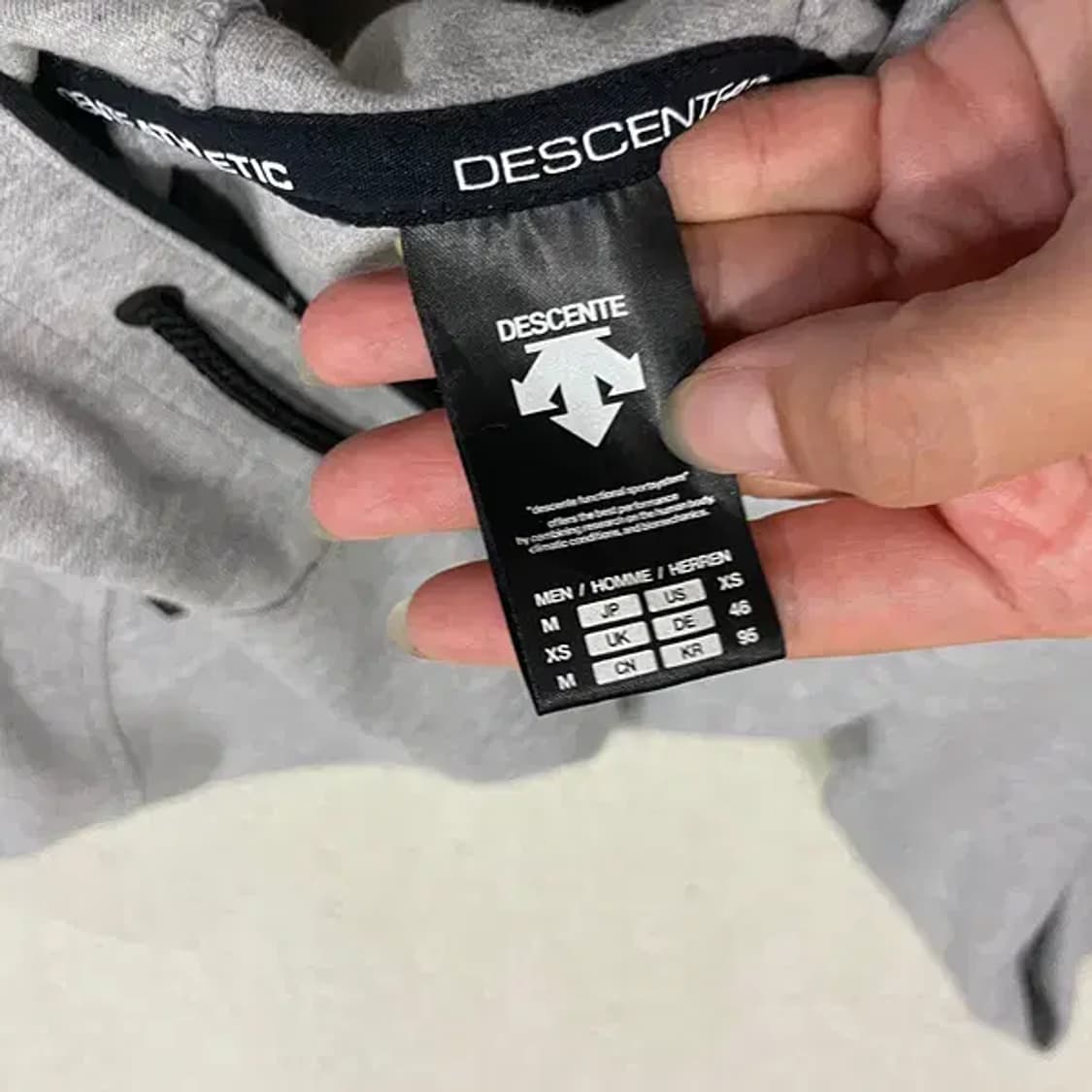 M 데상트 후드티셔츠 B.2163 상품이미지5