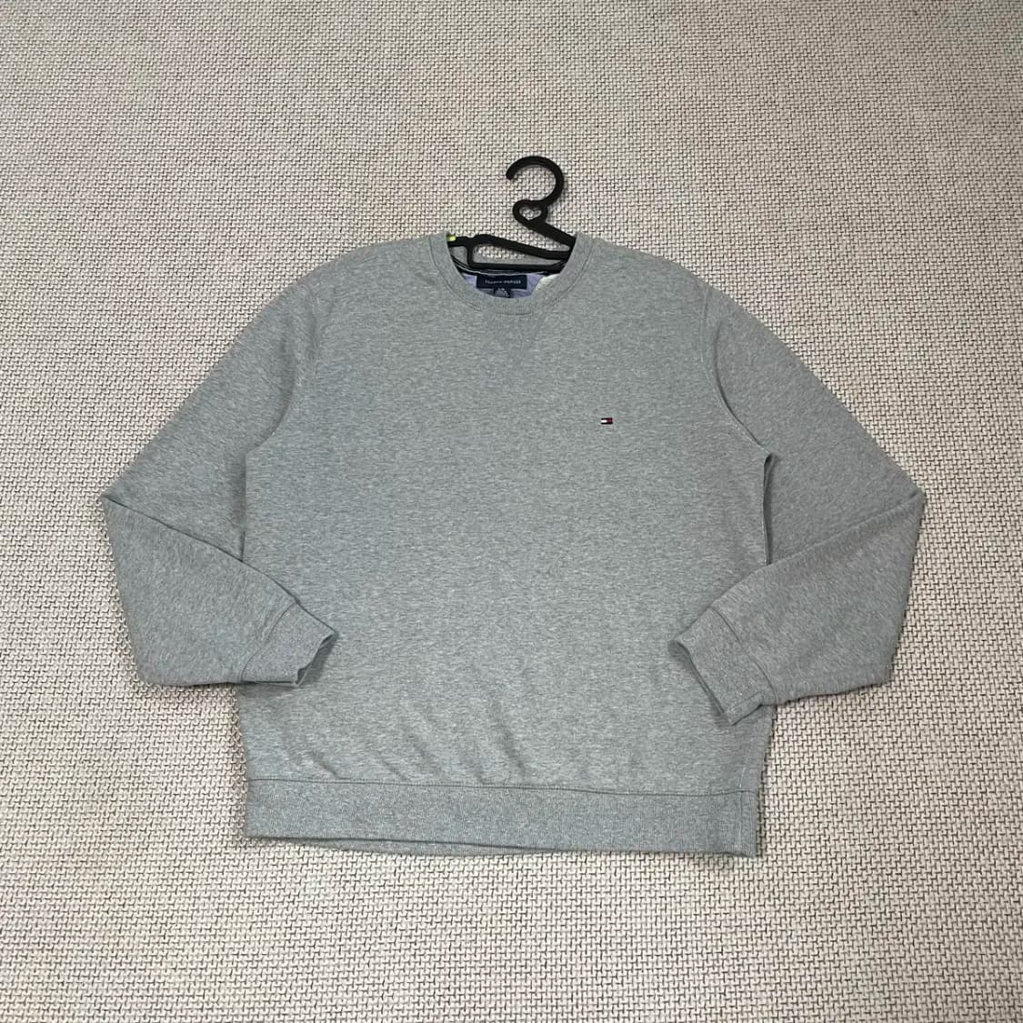 L 타미힐피거 라운드 맨투맨 N.8575 상품이미지1