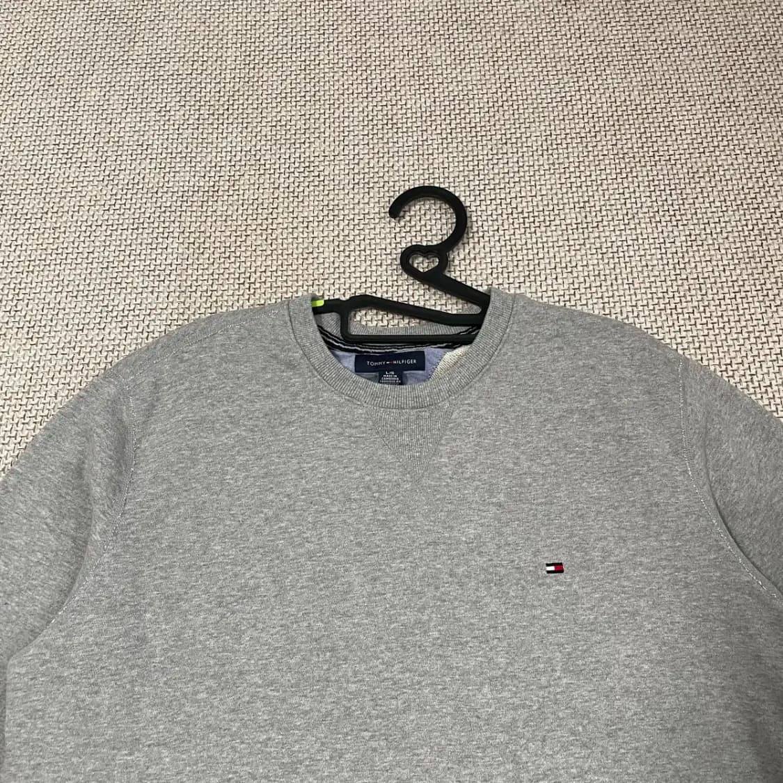 L 타미힐피거 라운드 맨투맨 N.8575 상품이미지3