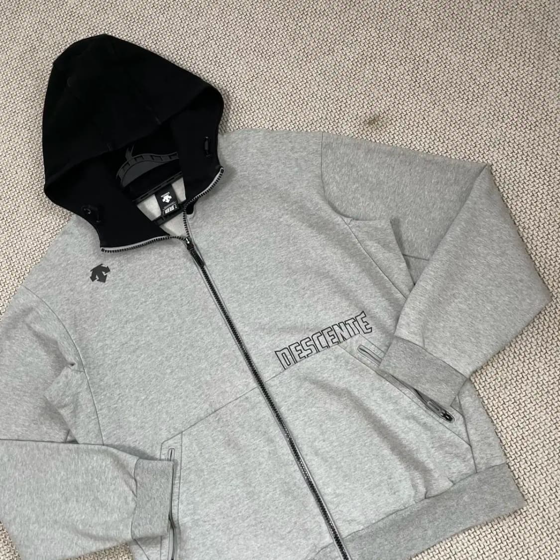 L 데상트 후드집업 자켓 N.8570 상품이미지2