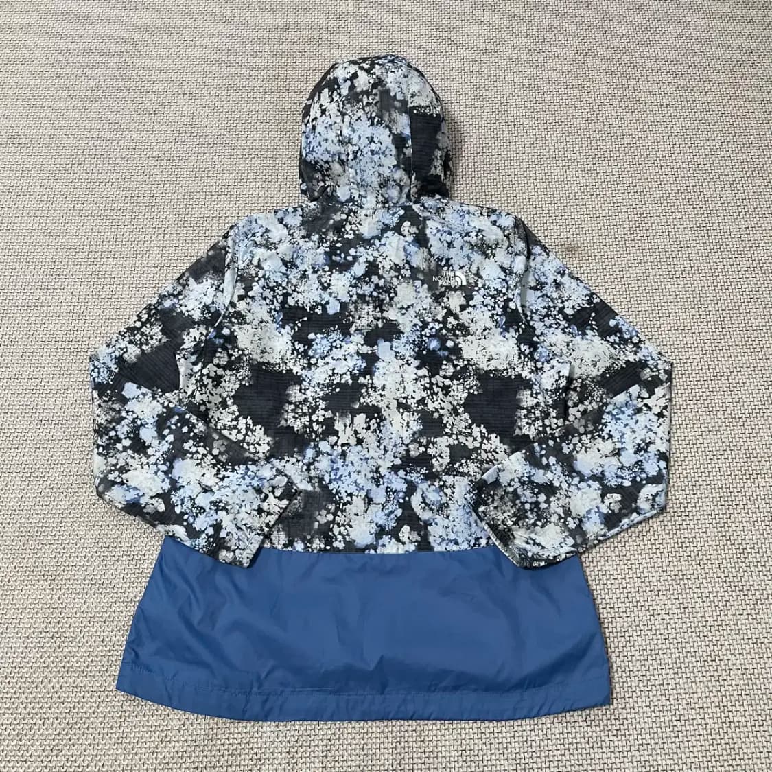 L 노스페이스 여성 등산 경량 바람막이 N.8885 상품이미지4