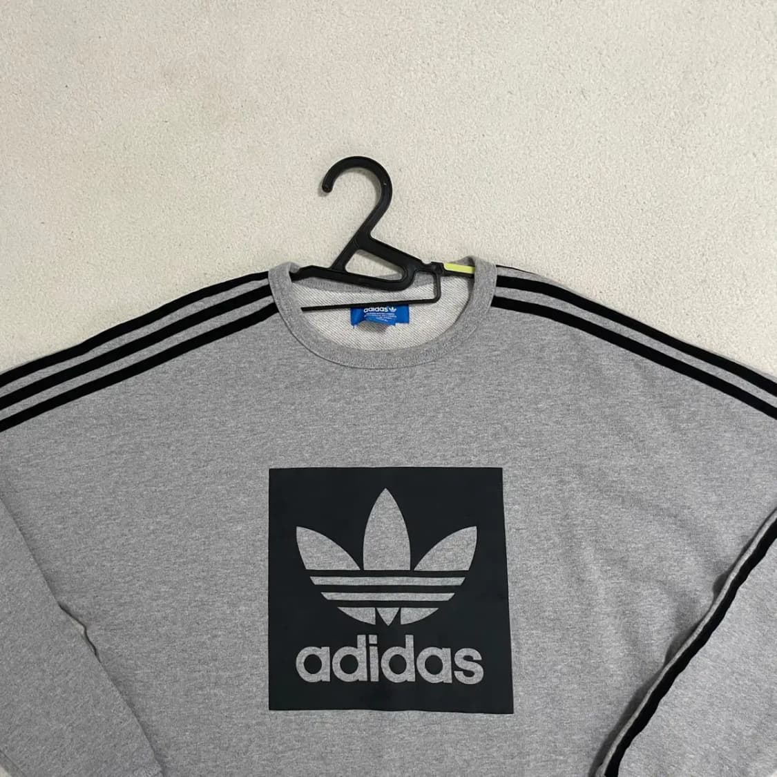 XS 아디다스 라운드 맨투맨 B.4365 상품이미지2