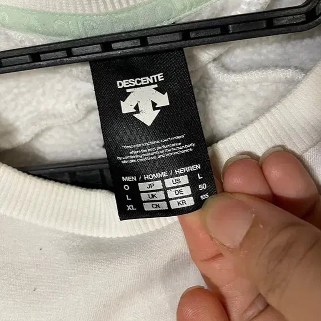 XL 데상트 캠브릿지로잉 맨투맨 N.5776 상품이미지6