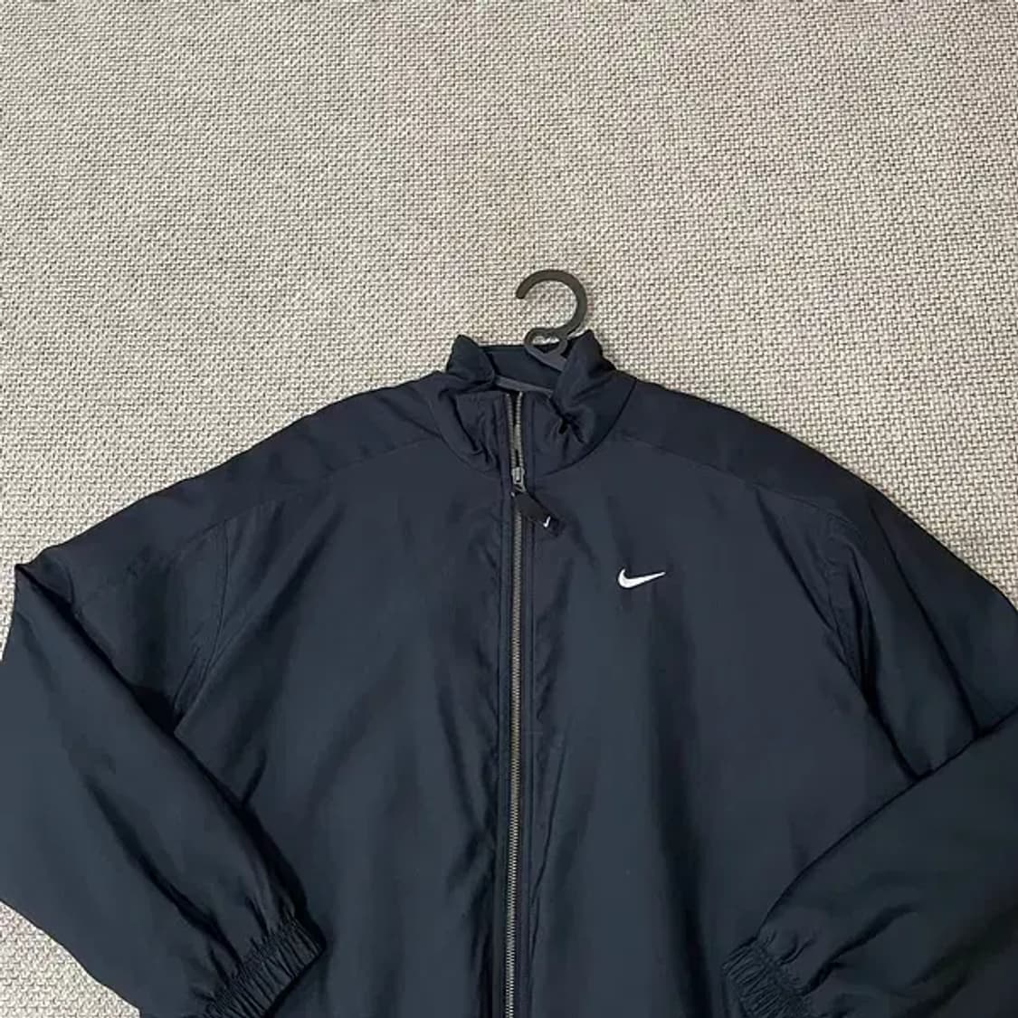 M 나이키 NRG 솔로 스우시 사틴 봄버 자켓 블랙 N.6200 상품이미지3