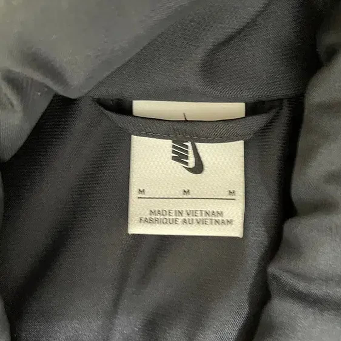 M 나이키 NRG 솔로 스우시 사틴 봄버 자켓 블랙 N.6200 상품이미지8