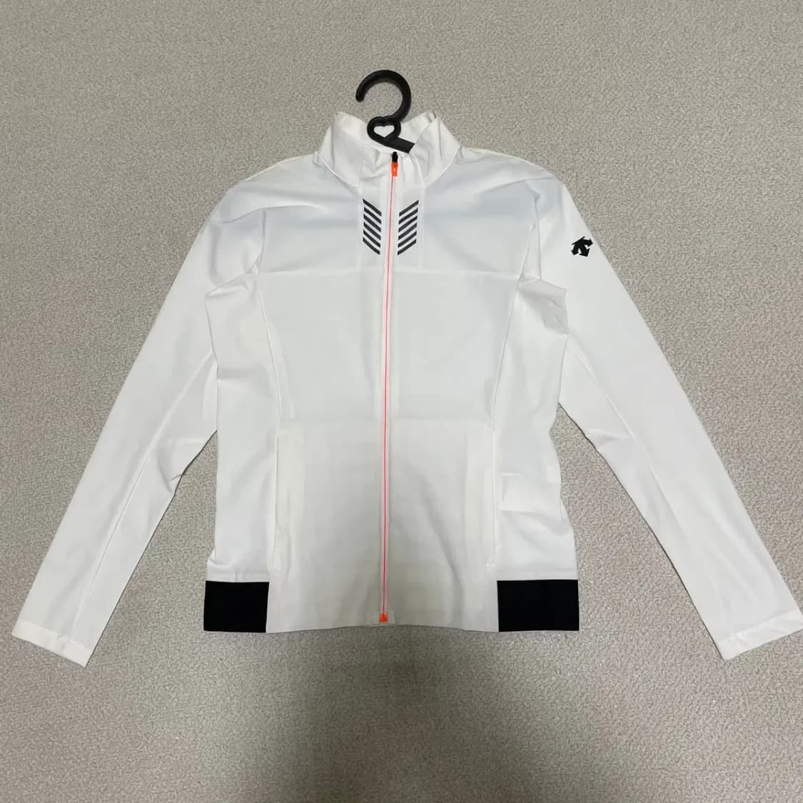 XS 데상트 여성 트레이닝복 집업 상의 N.2681 상품이미지1