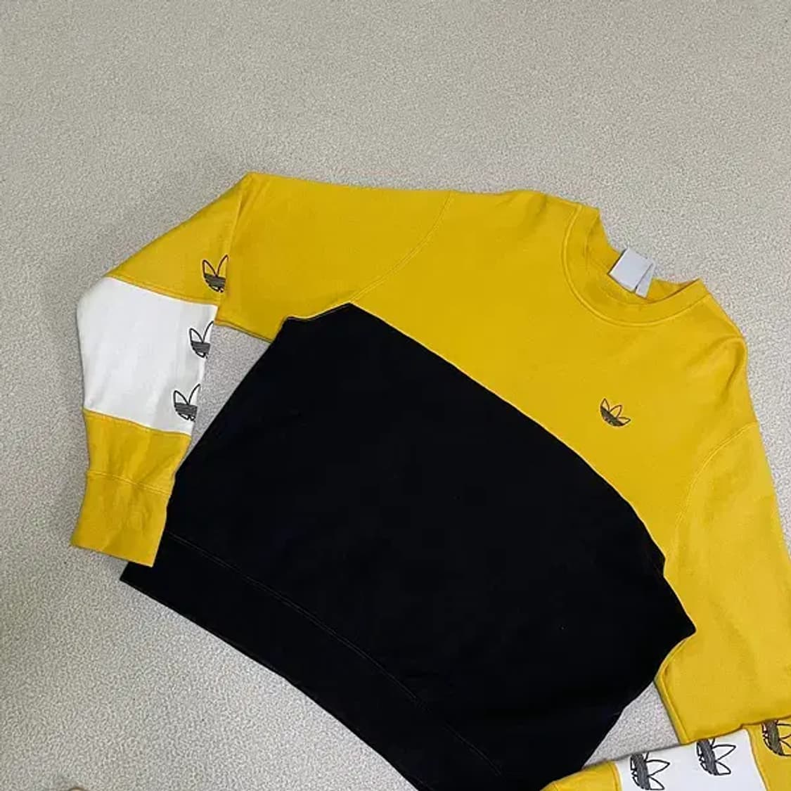 XXL 아디다스 라운드 맨투맨 N.372 상품이미지2