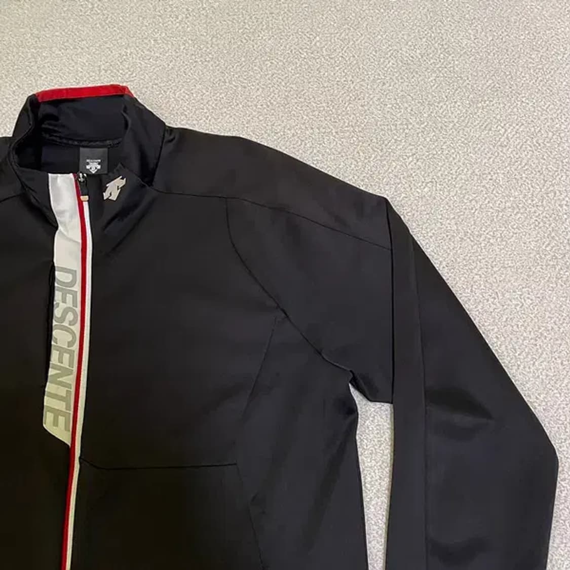 L 데상트 트레이닝복 집업 상의 N.625 상품이미지3