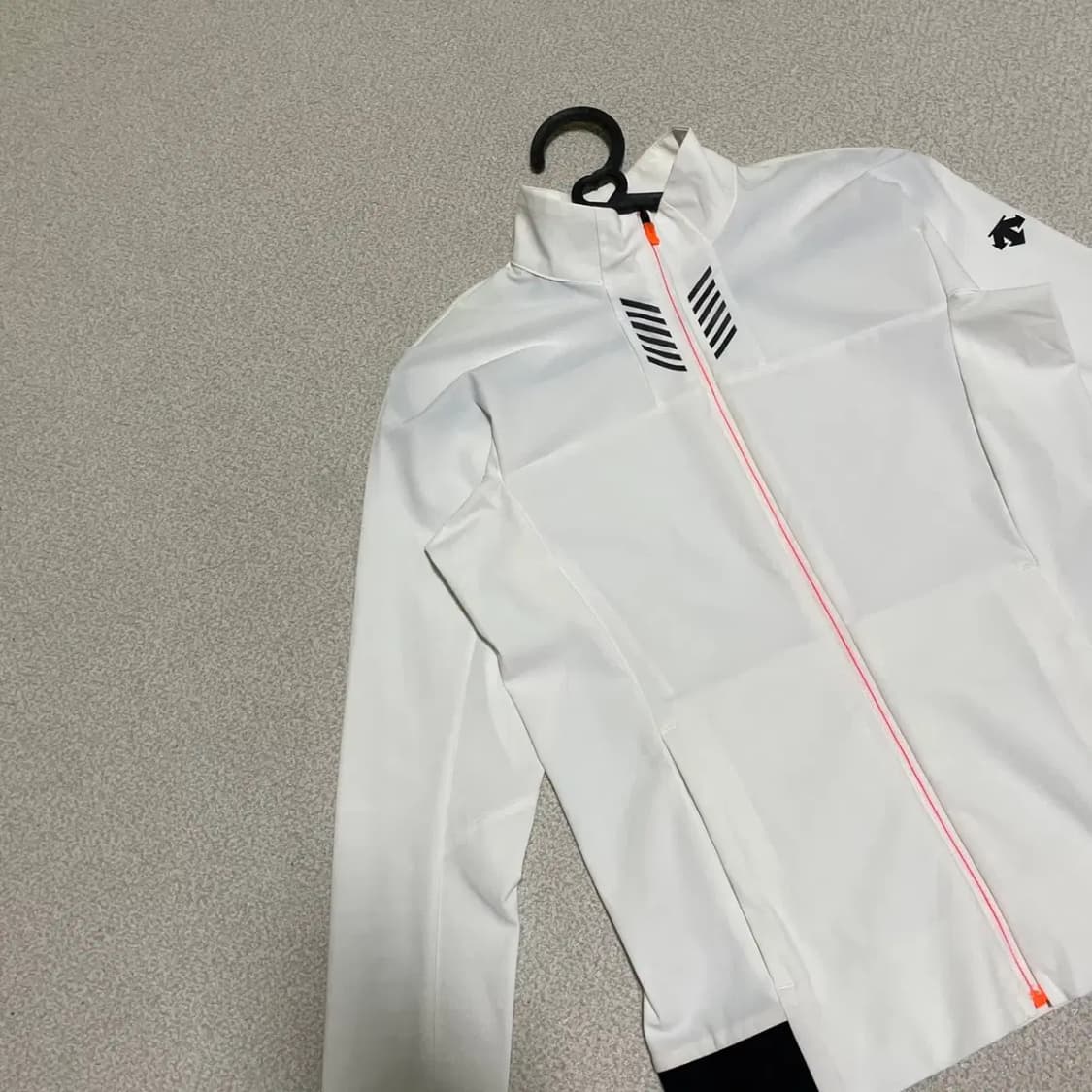 XS 데상트 여성 트레이닝복 집업 상의 N.2681 상품이미지2