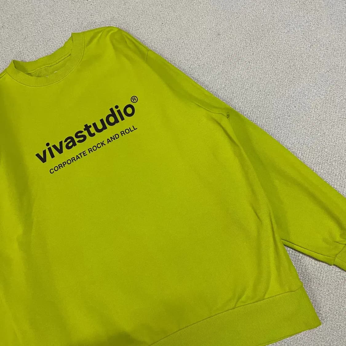 XL 비바스튜디오 라운드 맨투맨 N.3816 상품이미지2