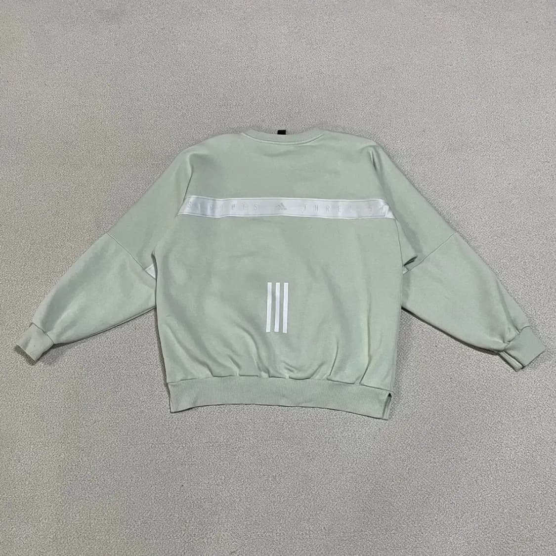 S 아디다스 WORD 맨투맨 N.3859 상품이미지4