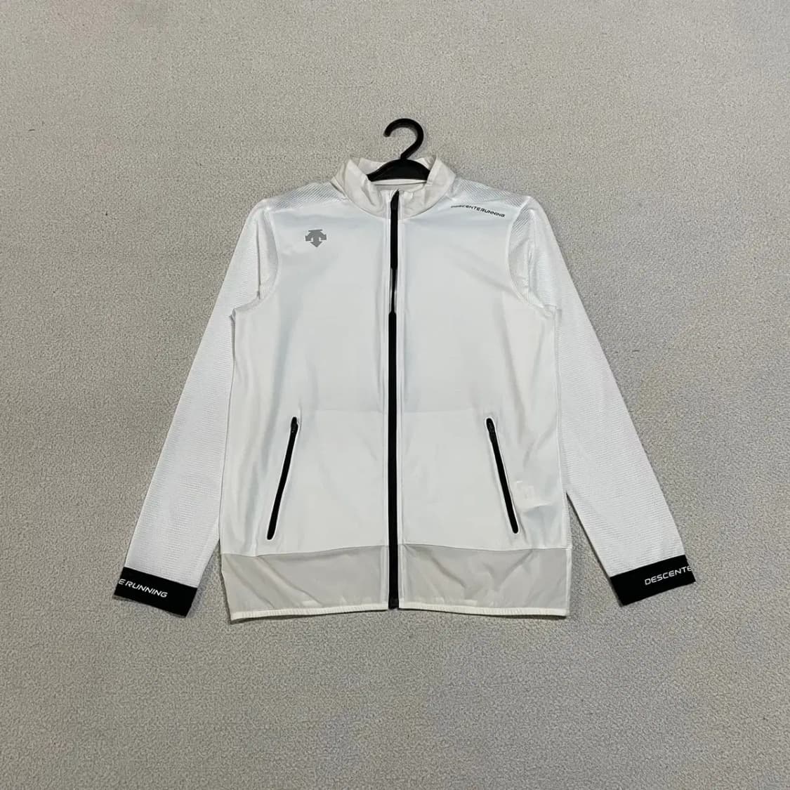 M 데상트 트레이닝복 집업 상의 여름용 N.3936 상품이미지1