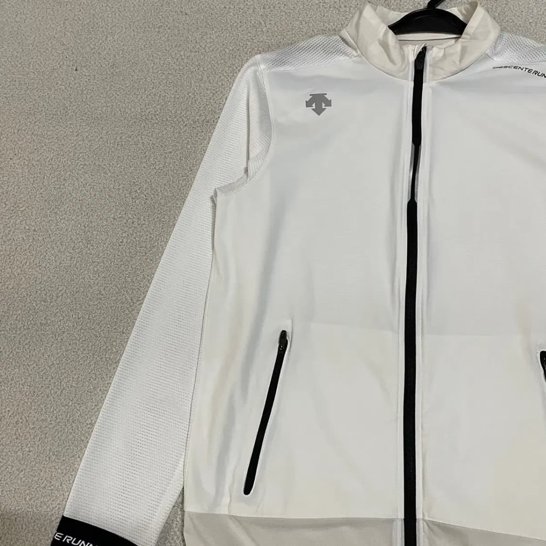 M 데상트 트레이닝복 집업 상의 여름용 N.3936 상품이미지3