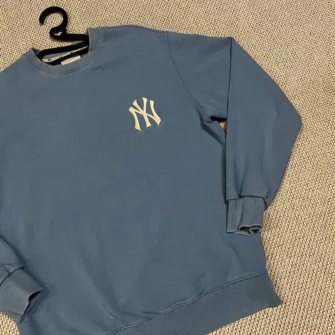 L MLB 뉴욕양키즈 라운드 맨투맨 N.5922 상품이미지2