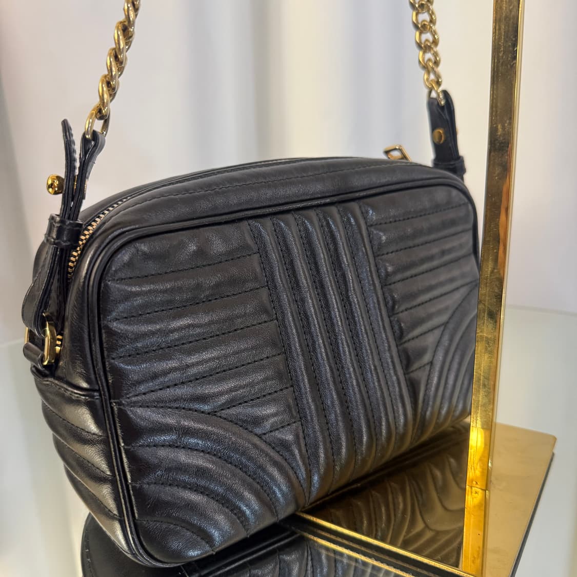 [정품] 프라다 다이어그램 금장 체인백 상품이미지5