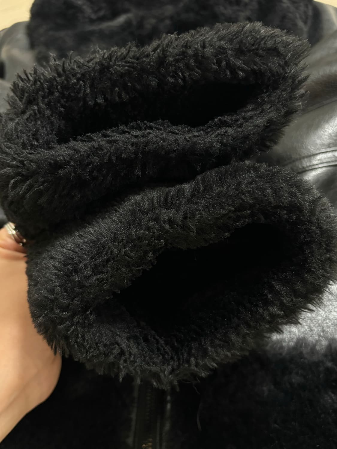 BOHEMIAN SEOUL BOHEMSEO 보헴서 무스탕 블랙 상품이미지6