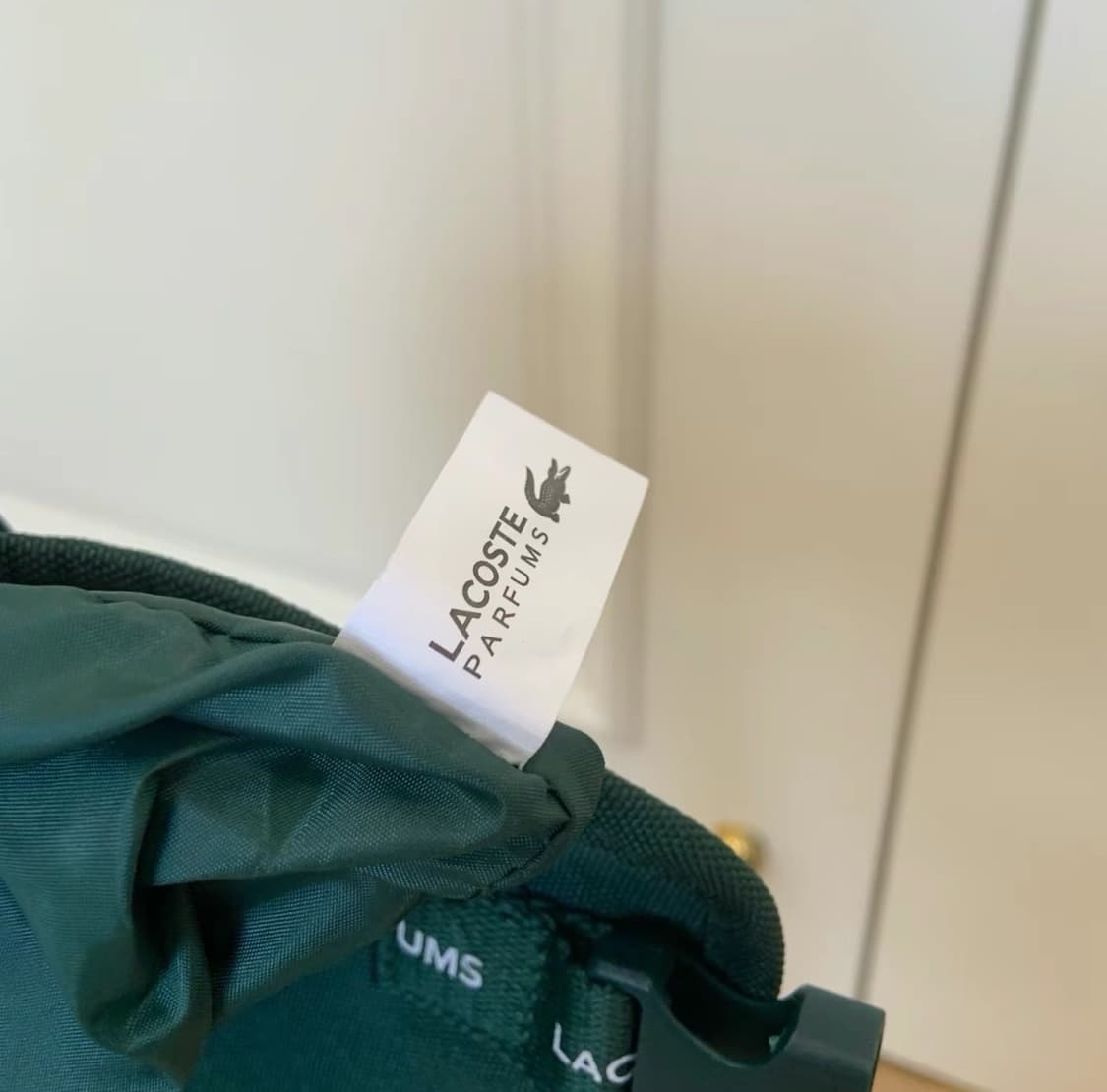  라코스테 퍼퓸 크로스바디백 메신저백 그린 상품이미지8