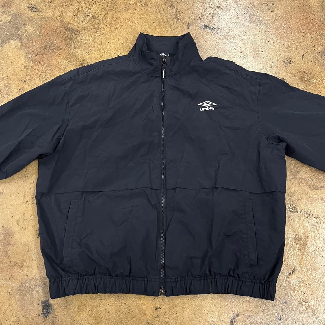 [정품/L] 엄브로 블랙 바람막이 점퍼 b14 상품이미지3