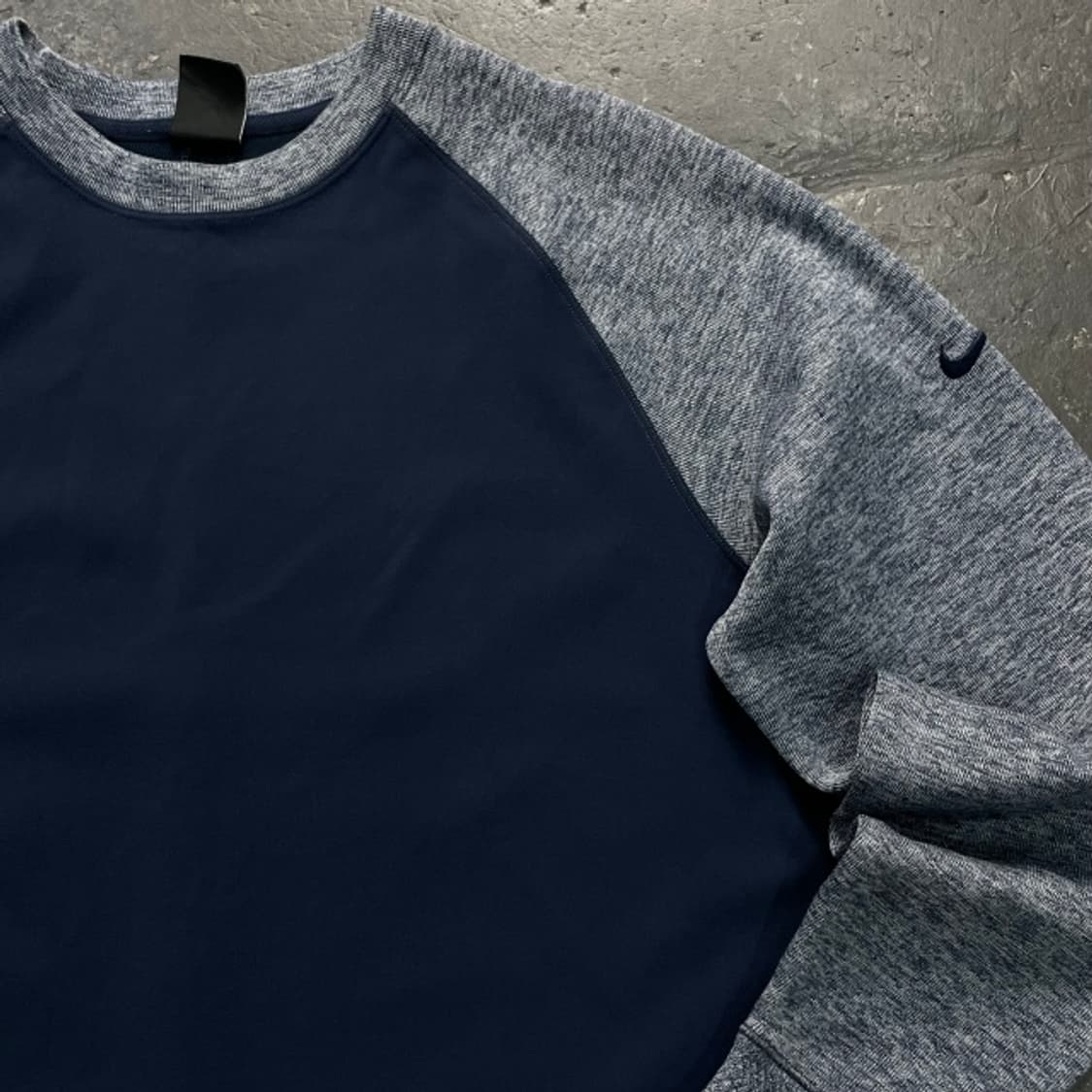 105 나이키 드라이핏 기능성 맨투맨  상품이미지2