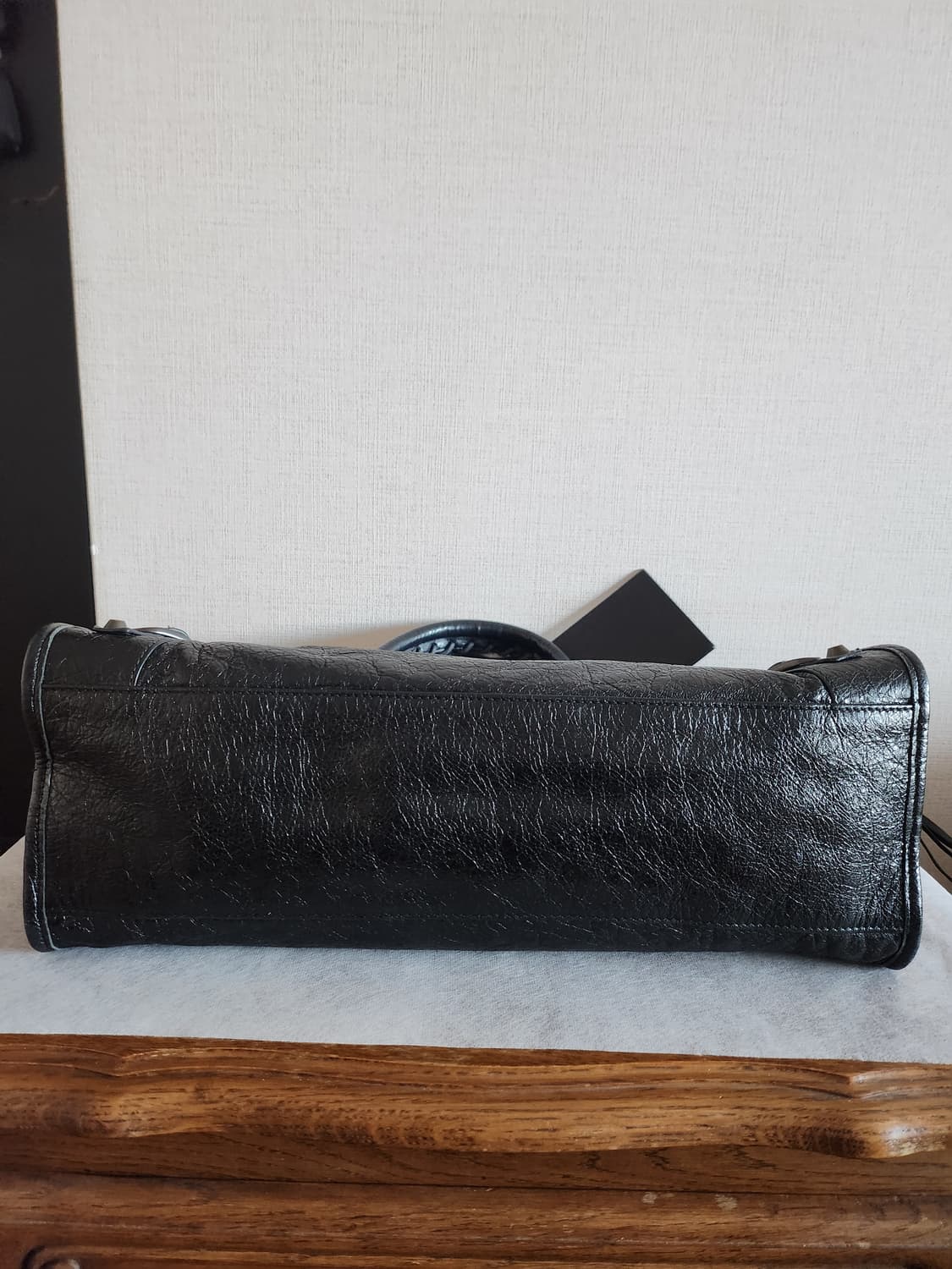 발렌시아가 모터 시티 미듐 블랙 흑장 상품이미지7