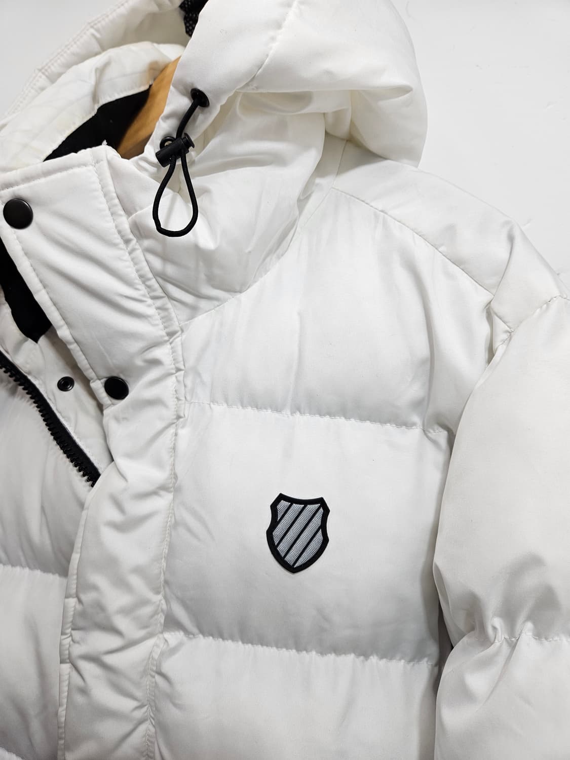 케이스위스(KSWISS) 폴리 롱패딩 화이트 100 상품이미지3