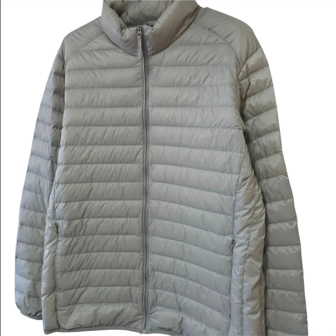 유니클로 구스다운 경량패딩잠바 105 XL 거위털 라이트다운 상품이미지3