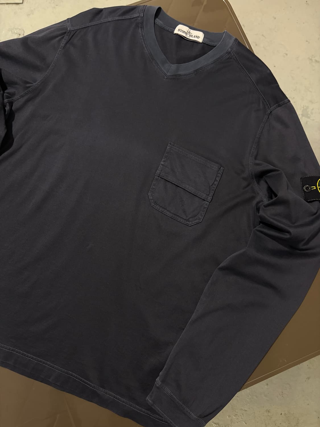 스톤아일랜드 브이넥 롱슬리브 상품이미지5