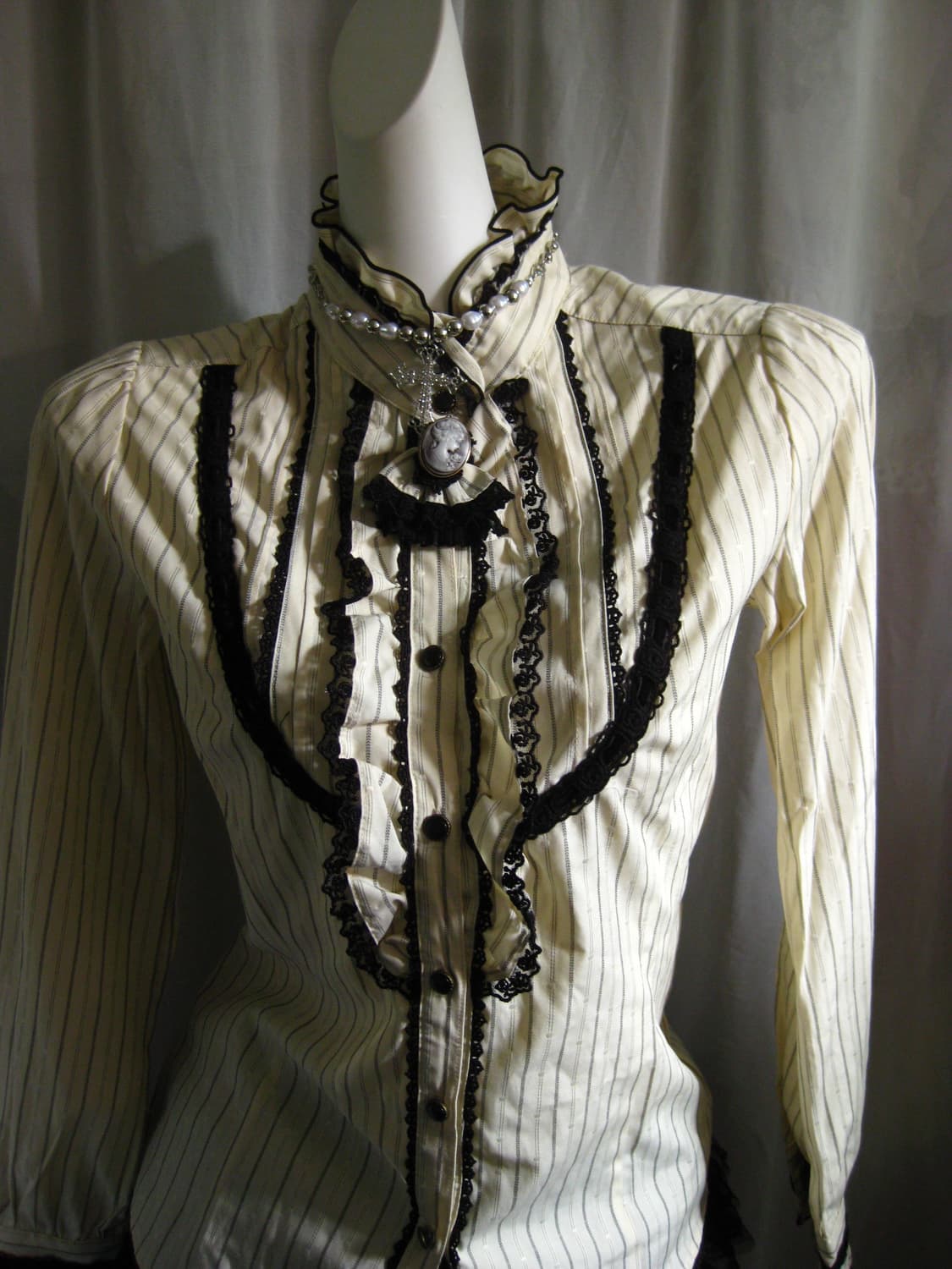 Axes femme  blouse 엑시즈팜 공겜여주 블라우스 상품이미지4